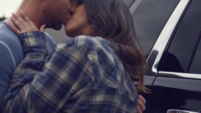 Мулатка расплатилась с таксистом натурой - #3