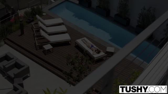 Туристка трахнулась с темнокожим администратором - #2