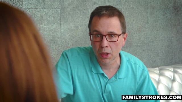 Телка трахает подругу язычком - #1